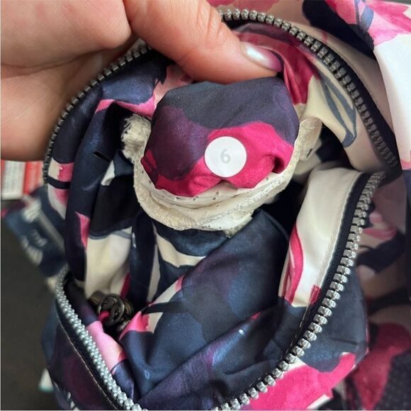 Lululemon Athletica Miss Misty wind Jacket - Picture 2 of 7